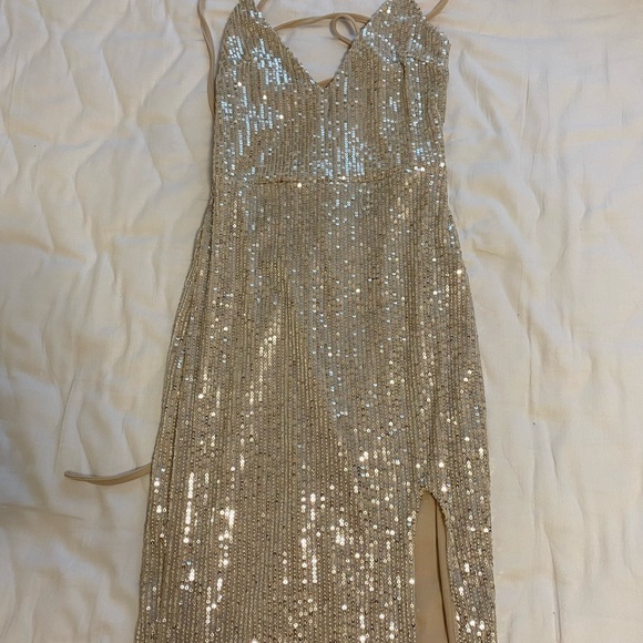 Milan Sequin Gown - Picture 6 of 6